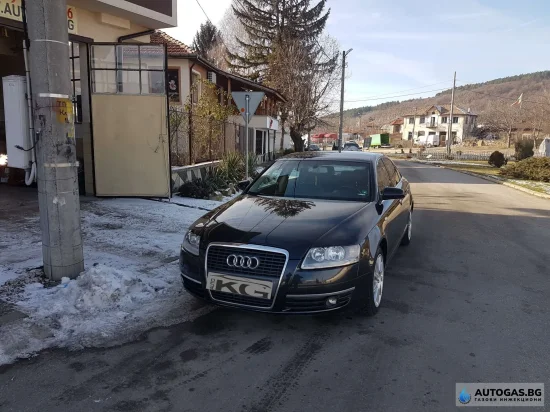 Audi A 6 Audi A6 2.4 177 к.с. с газов инжекцион STAG и бутилка на мястото на резервната гума 65л.