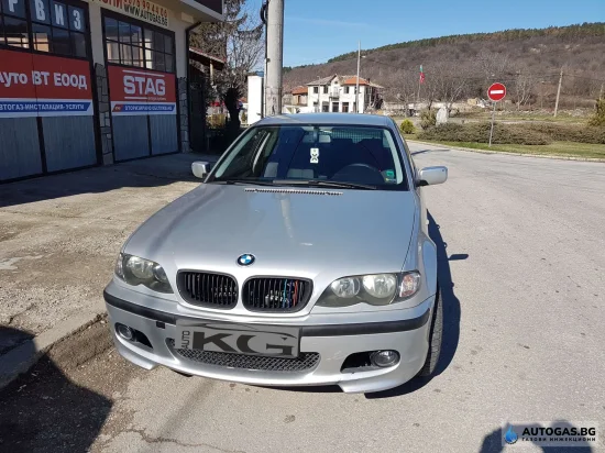 BMW серия 3 BMW 318 E46  143 к.с.  с газов инжекцион stag и бутилка на мястото на резервната гума 42 л.