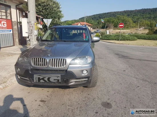 BMW X5 BMW X5 4.8 360 к.с.  с газов инжекцион PRINS и бутилка на мястото на резервната гума 60л.